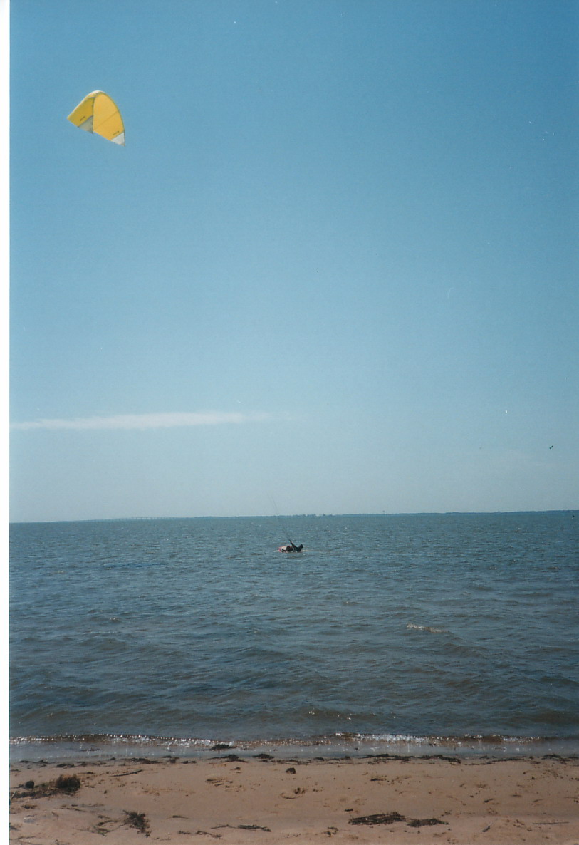 first ever kitesurf.jpg - 164kB