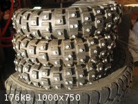 studded buggy tires.jpg - 176kB