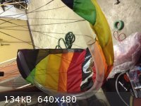tube kite.JPG - 134kB
