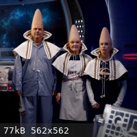 state-farm-coneheads-562.jpg - 77kB