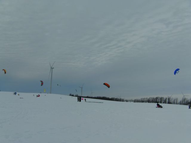 Tug Hill Snowkite festival 003,resize.jpg - 32kB