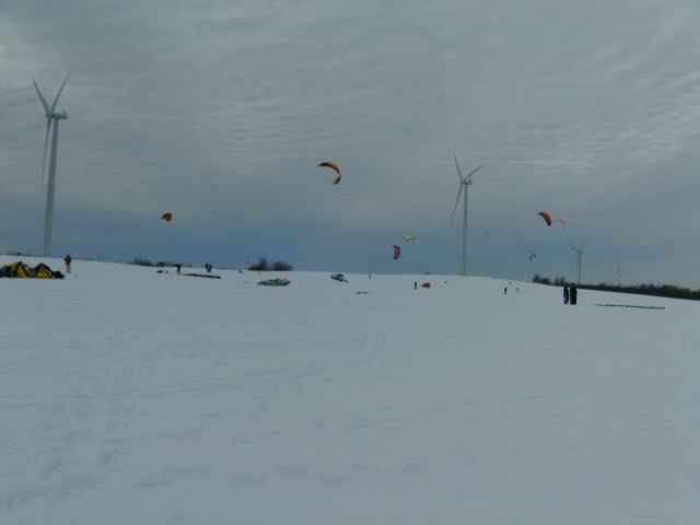 Tug Hill Snowkite festival 004,resize.jpg - 33kB