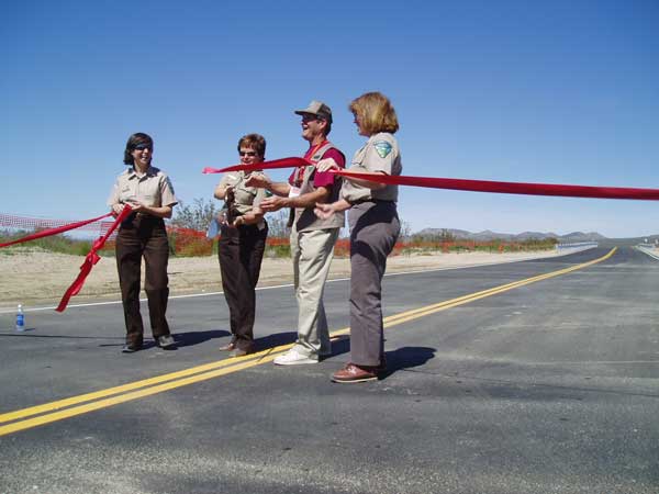 ribbon_cutting.jpg - 29kB